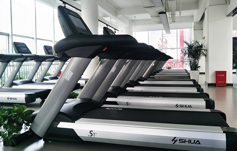 米兰商用跑步机